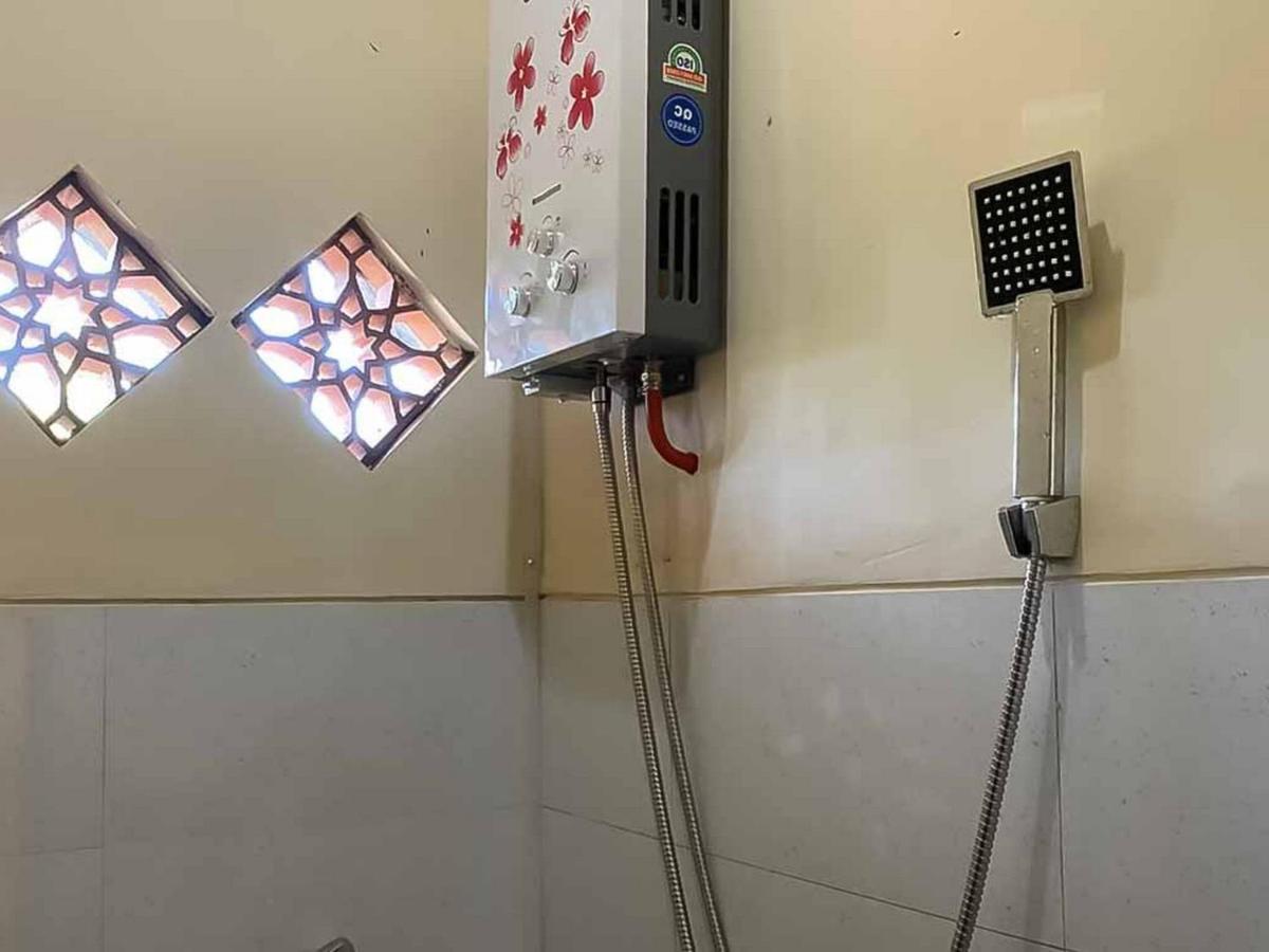 Palace Syariah Homestay Redpartner Banyuwangi  Exterior photo